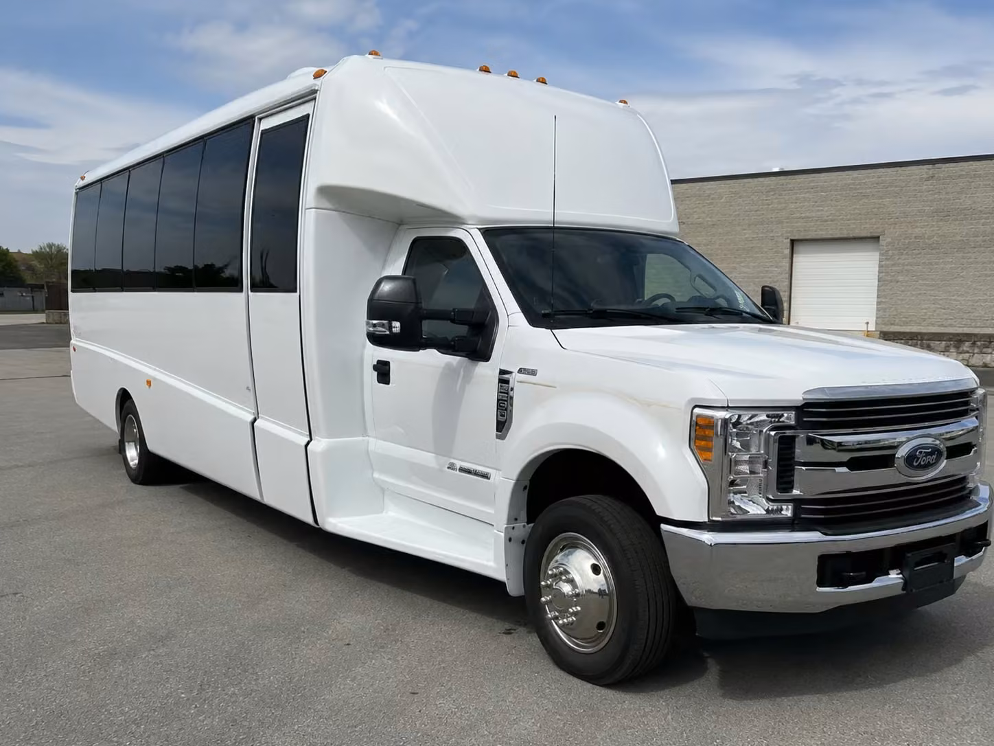 west valley city 15 passenger minibus rental